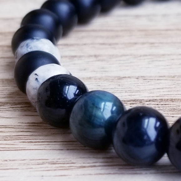 SOLD OUT Blue Tiger Eye & Onyx Gemstone Bracelet - Picture 6 of 8